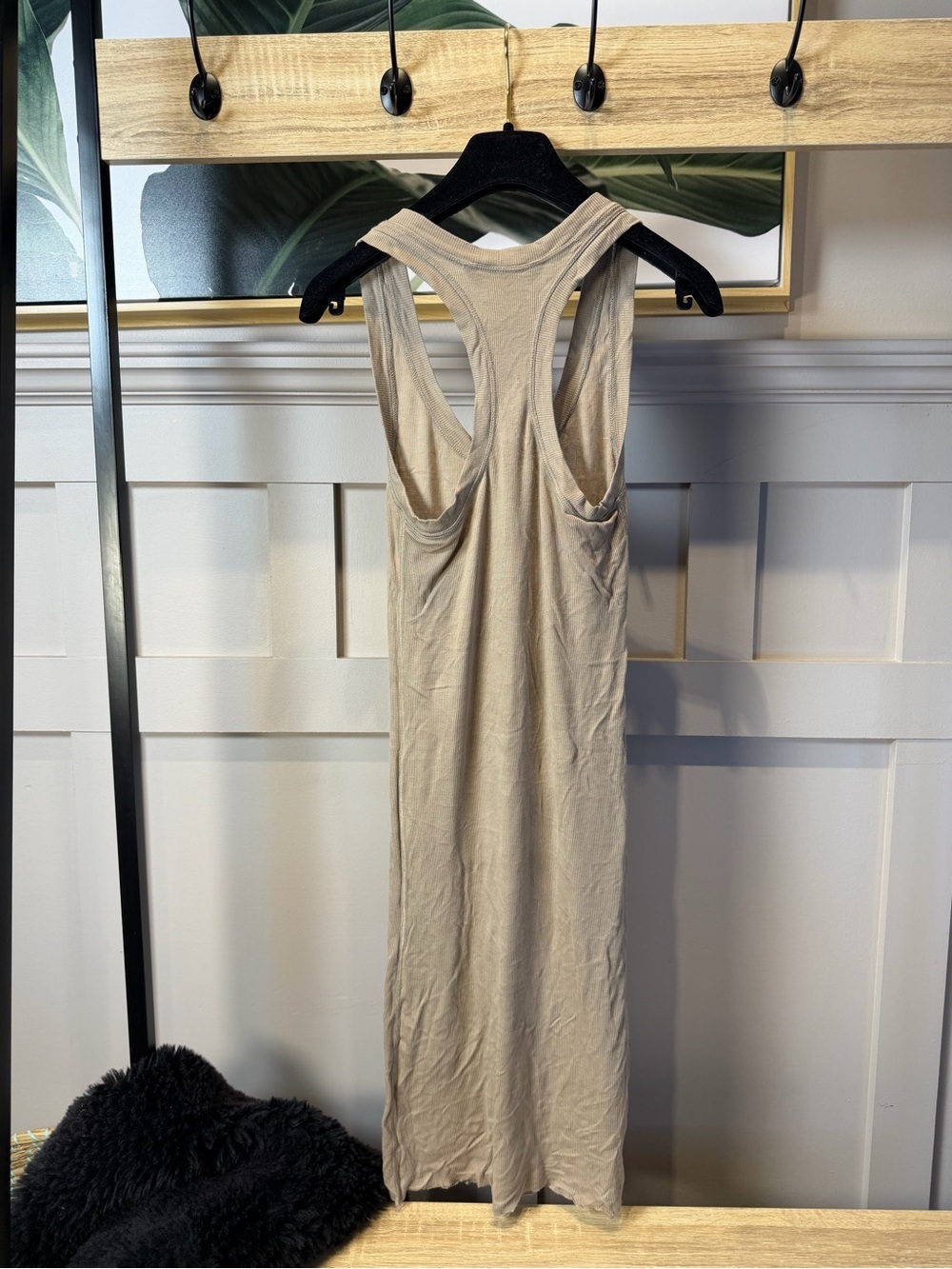 BCBGMaxAzria Taupe Ribbed Racerback Tank Size S - Picture 2 of 6
